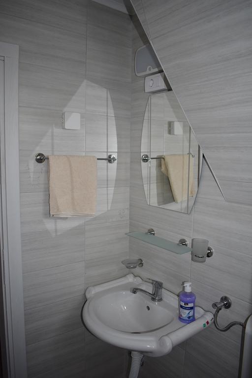 Fruskogorska Terasa Apartment โนวีซาด ภายนอก รูปภาพ