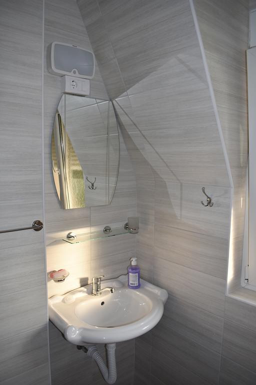 Fruskogorska Terasa Apartment โนวีซาด ภายนอก รูปภาพ