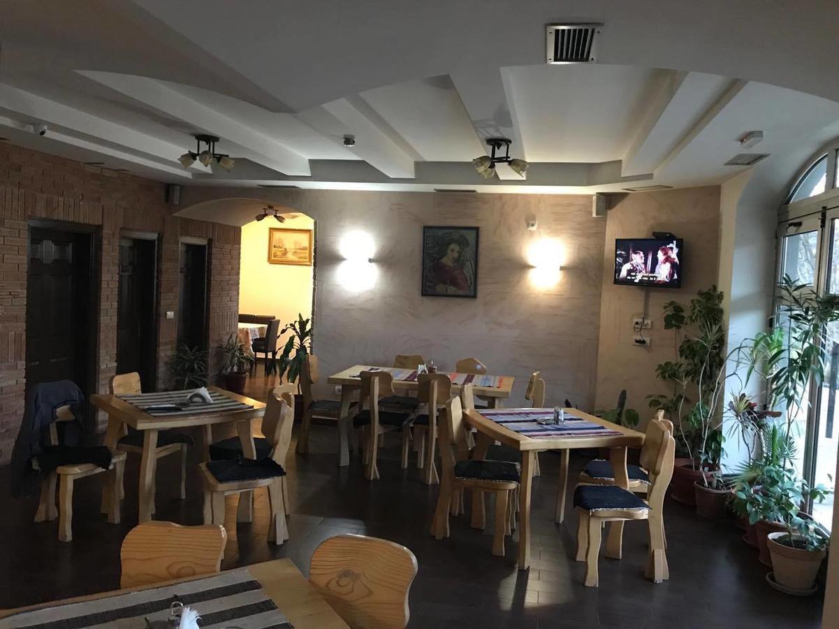 Fruskogorska Terasa Apartment โนวีซาด ภายนอก รูปภาพ
